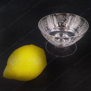 Coupe à champagne en cristal de Baccarat,modèle Lulli,époque art déco.
