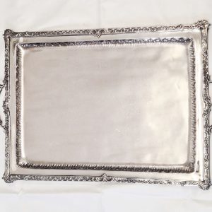 Magnifique plateau en argent massif de style rocaille,fin XIX ème.