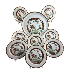 Service à dessert en porcelaine de Limoges, maison Bernardaud, modèle « Chef d&rsquo;oeuvre ».